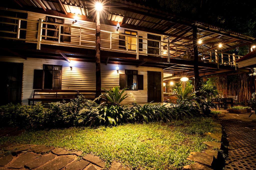Smile House Boutique Hotel Chiang Mai Exterior photo